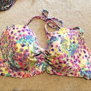 Victoria’s Secret bikini top